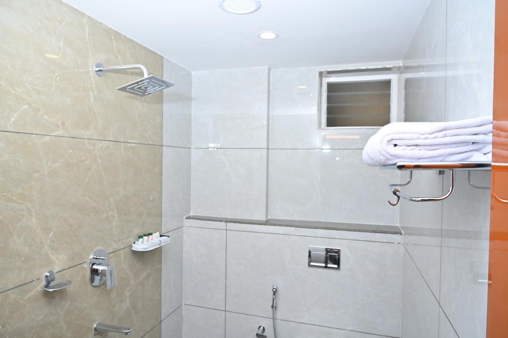 Hotel Shri Devi Comforts Inn Bhatkal Екстер'єр фото