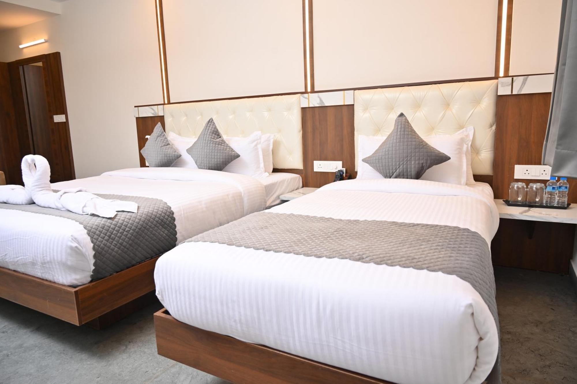 Hotel Shri Devi Comforts Inn Bhatkal Екстер'єр фото